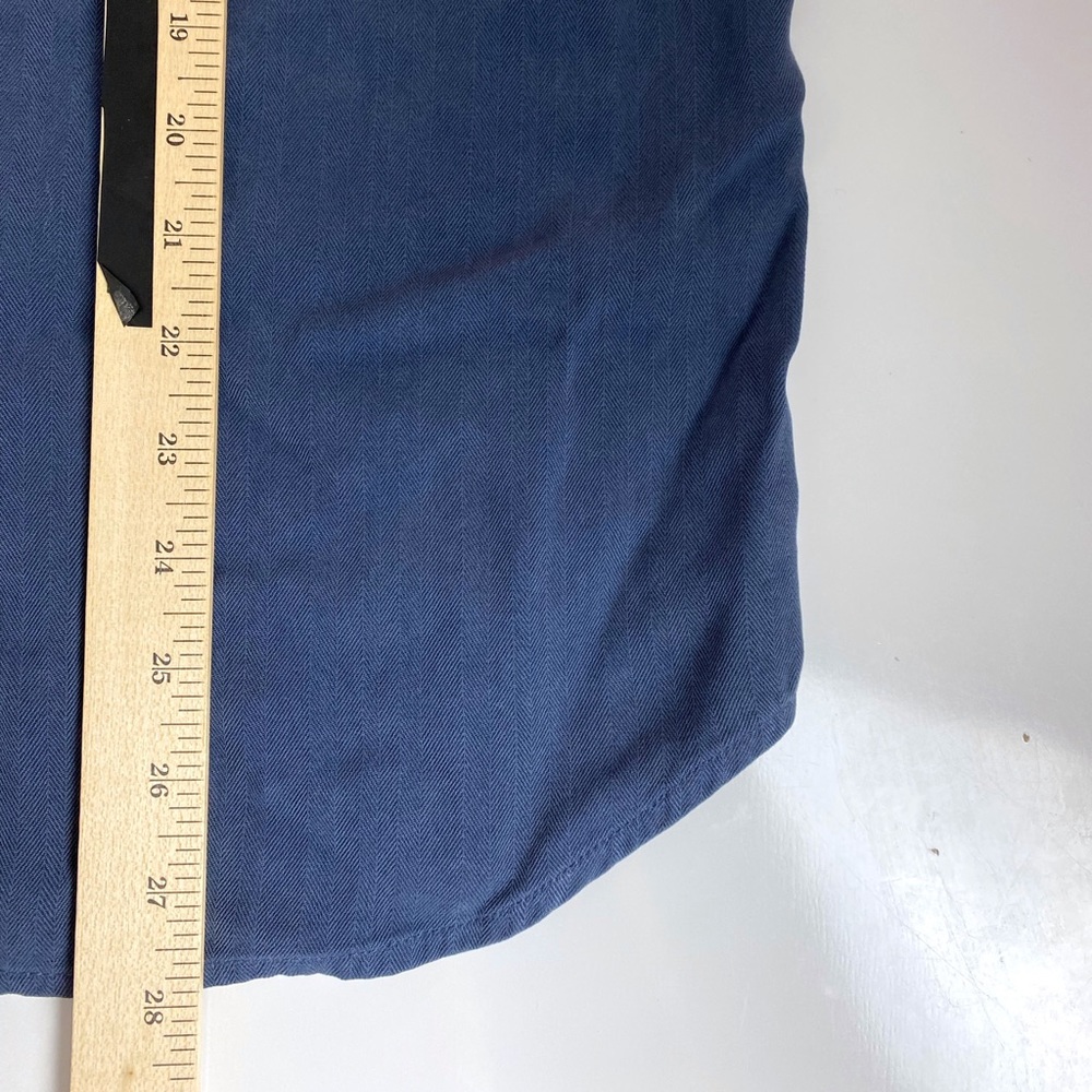 Tommy Bahama Men’s Button Down Shirt Navy Blue Medium Vintage - Picture 9 of 9